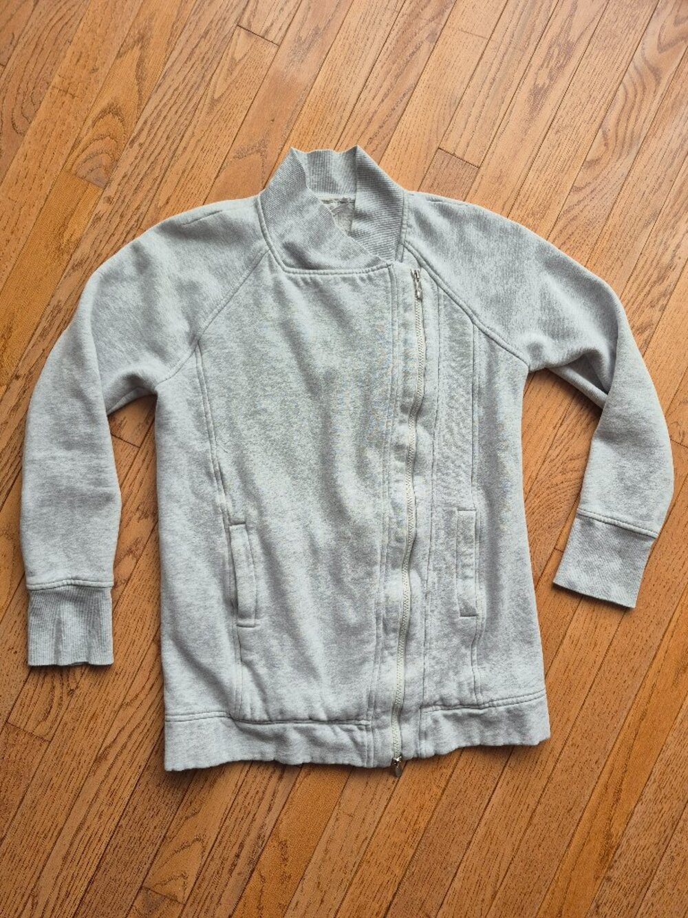 Lululemon Back To It Wrap Heathered Vapor 4